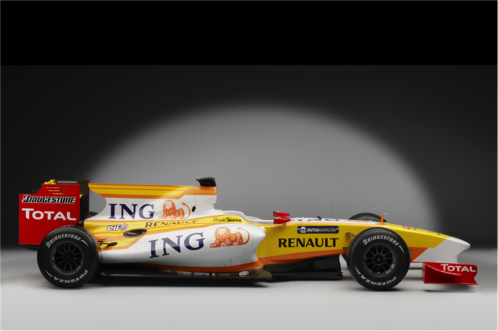 ING RENAULT F1 TEAM RENAULT R29 MOTEUR RENAULT RS27